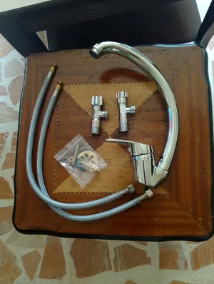 بطاريه مجلى او مغسله نحاس صناعه اوروبيه جديده مع محابس زاويه وجميع قطعها