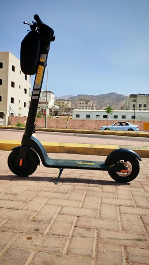 سكوتر كهربائي إيطالي للبيع