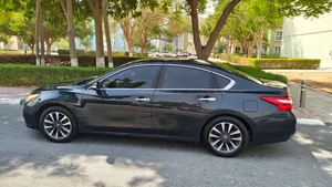 Nissan Altima SL 2017 — GCC Specs