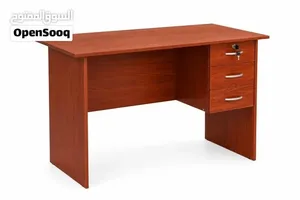 استلم وادفع صفقة مكتب عملي أنيق مع 3 أدراج وقفل – مساحة مرتبة للعمل والدراسة وتخزين أغراضك سعر مغري.