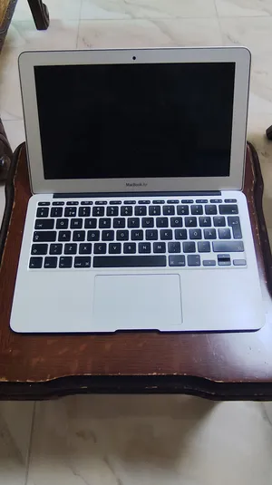 للبيع MacBook Air 11-inch من Apple