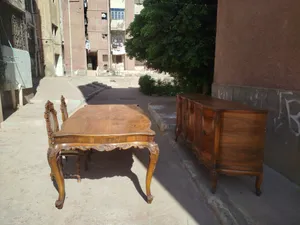 سفره وبوفيه وكرسين للسفره
