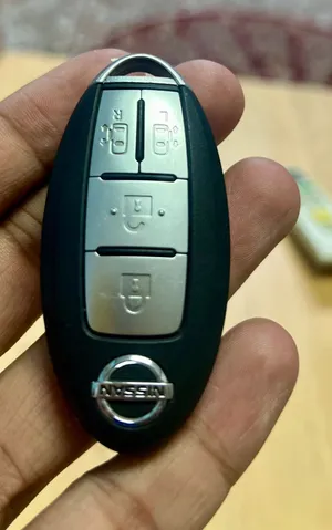 4-button smart key fob. for Nissan Vehciles