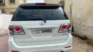 سياره فورشنر ممتازه جدا لا تشكي من شي مواصفات ممتازه نضيفه جدا