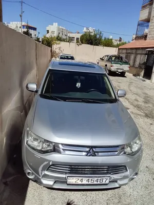 ميتسوبيشي اوت لاندر 2015