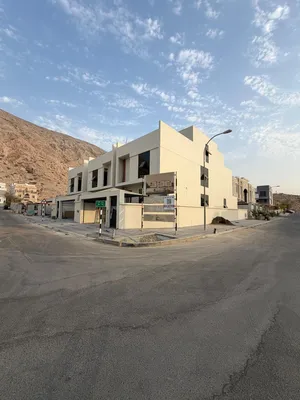 تحفة سكنية فاخرة في موقع مميز بحي السلام – بوشر 37