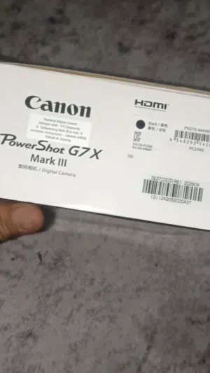 Canon G7X Mark III