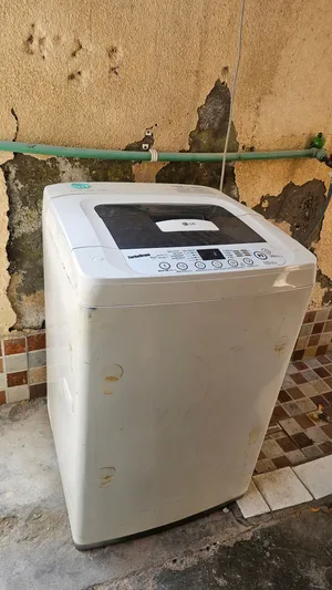 غسالة ملابس للبيع بحالة ممتازة