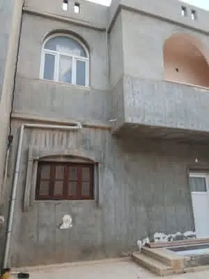 200 m2 3 Bedrooms Townhouse for Sale in Tripoli Tajura