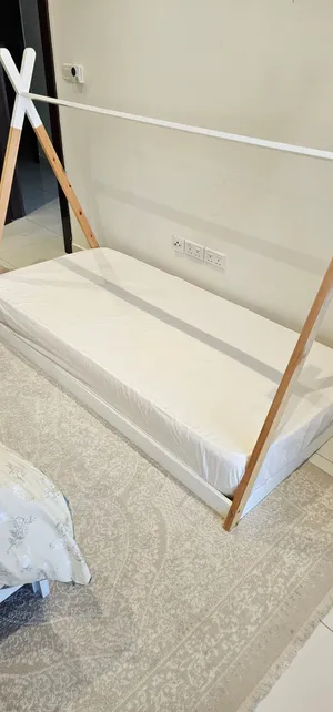 Pan Home kids/toddlers bed (mattress and base)
