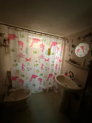 شقه في جبل الحسين