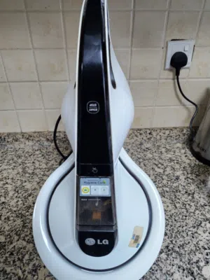 للبيع مكنسه كهربائيه حجم صغير في حالة جيده