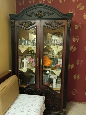 ربنا يبارك لصاحب النصيب  نيش دمياطي قوايم وقواشيط وحلايا خشب زان  عرض 120سم ارفف زجاج 8ملي ودرج خ
