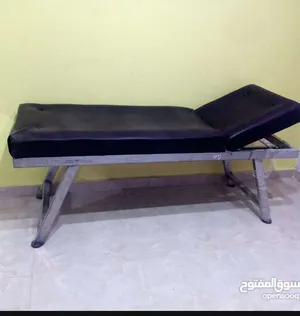 سرير للبيع