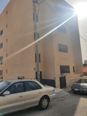 عمارة مميزة طابقية في طبربور للبيع