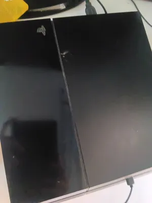 بلايستيشن فور ب دراعين بايظين الشاحن