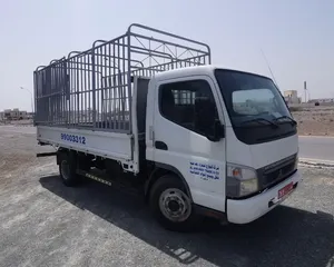 شاحنه مع الصندوق