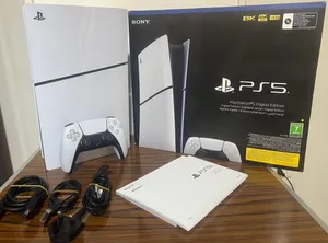 PS5 Digital Edition 825GB بحالة ممتازة + دراع أصلي + كرتونة