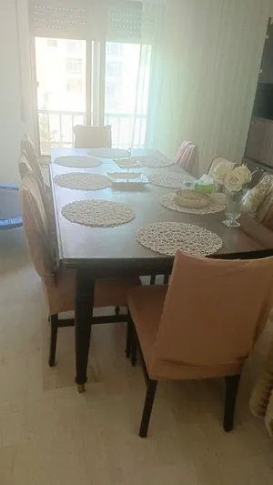 اثاث مستعمل مع كهربائيات