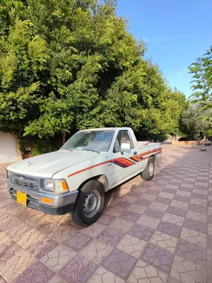 Used Toyota Hilux in Tripoli