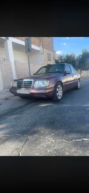 مرسيدس بنز w124