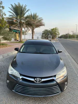 Toyota Camry 2016 SE family car
