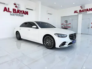 مرسيدس بنز S580 كلاس Mercedes Benz خليجي GCC ابيض احمر فل مواصفات Fully Loaded 2023