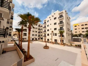 سكن في كمباوند للايجار فاخر جدا لم يسكن بعد في عمان الجبيهة قرب الجامعة الاردنية من المالك مباشرة