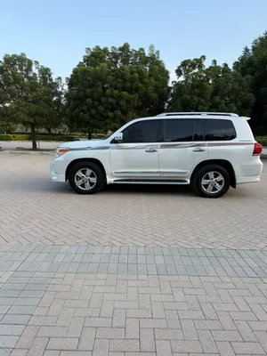 Used Toyota Land Cruiser in Al Batinah