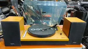 LENCO LS-300WD - Record Player with Bluetooth and two separate speakers, wood