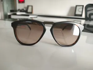 Marc Jacobs Original Sunglasses لون الإطار بني غامق بنقشة السلحفاة (Dark Havana)
