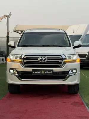 Land Cruiser 2018-GXR-V8-4.6L-ستيشن لاند كروزر بحاله الوكاله-من المالك الأول