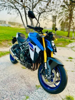 سوزوكي GSX-s1000 2024 Suzuki