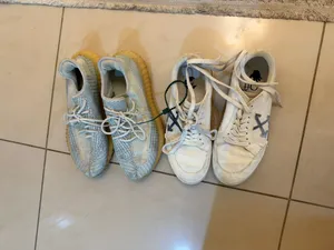 Off-White & Adidas Yeezy Boost 350 V2 Sneakers Size 42