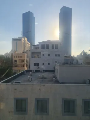 Deluxe furnished and unfurnished flats,new building, prime location just by 6-th circle and Sweifieh
