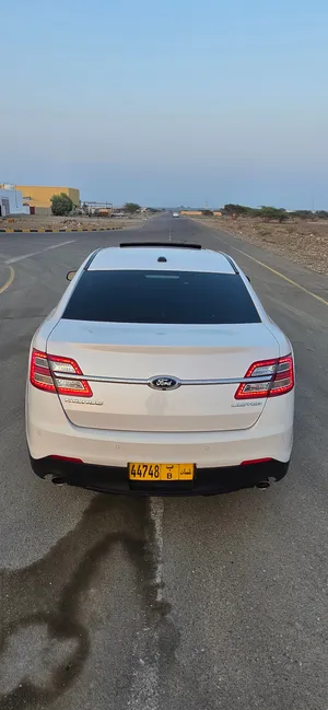 Used Ford Taurus in Al Batinah