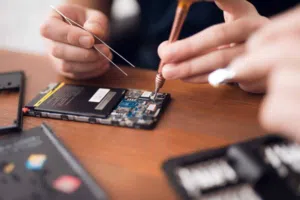 إحصل على صيانة لهاتفك بأقل سعر و خصم يصل حتى 25٪