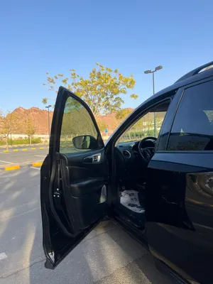 Used Nissan Pathfinder in Al Dakhiliya