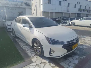 2019 Hyundai Elantra SEL – White - For sale