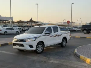 هيلوكس موديل2024 جير عادي 4x2