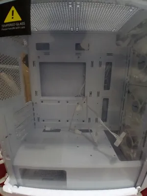 (BRAND NEW WHITE MICRO ATX CASE)