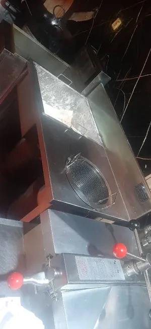 عداة مطعم كامل لابيع بسعر عرطه لاتوصل وتساب فقط