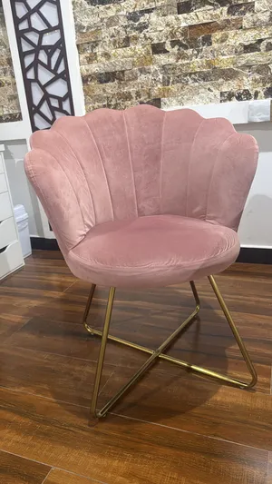 Pink steel shell-style vanity chair