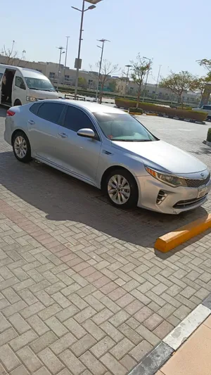 kia Optima top clean