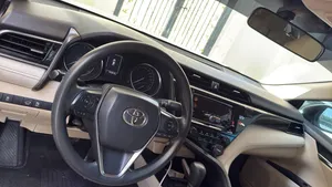Used Toyota Camry in Abu Dhabi