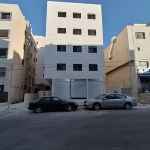 شقه للايجار لعائله صغيره او عرسان خلف مدرسه الأماني في ضاحيه الياسمين