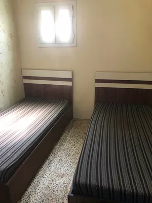 غرفة نوم تركية فردية  شبه جديدة