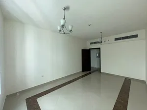 شقة غرفه و صالة للايجار في مشيرف عجمان مقابل سيتي سنتر عجمان مباشرة و علي شارع الاتحاد الرئسي