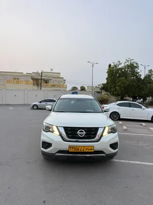 Used Nissan Pathfinder in Muscat