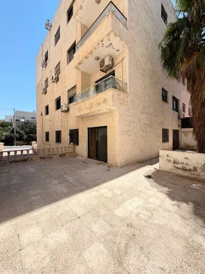 شقة أرضية جديدة للبيع مع حديقة وتراسات خاصة ضاحية الرشيد – حي الجامعة